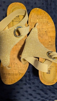 women sandals  size 8m Oshawa / Durham Region Toronto (GTA) Preview