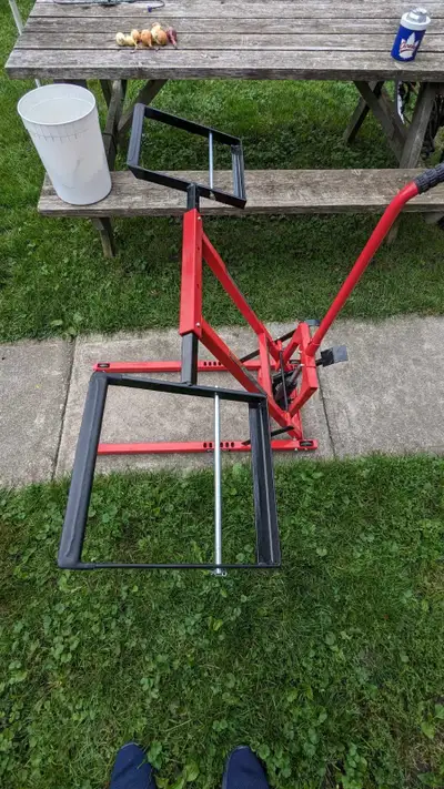 Lawn tractor lift, View more