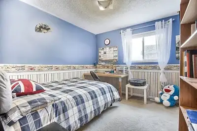 Bedroom available  for rent
