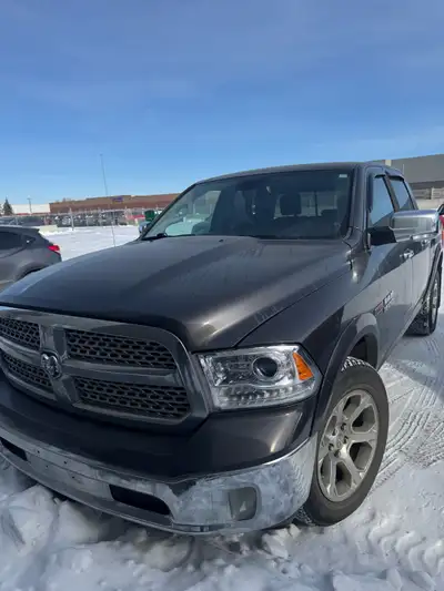 Priced to sell Selling my 2016 Ram 1500 LARAMIE Eco-Diesel Got only 172000 km clean inside and out n...