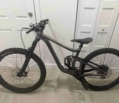 VTT GIANT REIGN 2 2021, View more