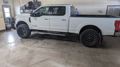20" fuel rims with tires 37s