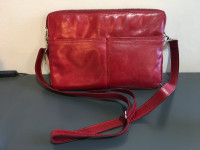 M0851 Crossbody Bag