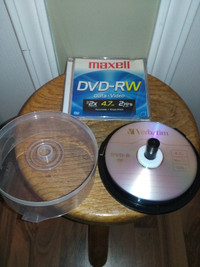 9 New Verbatim DVD-R 4.7 GB 120 min Discs & 1 Maxwell DVD_RW Vid