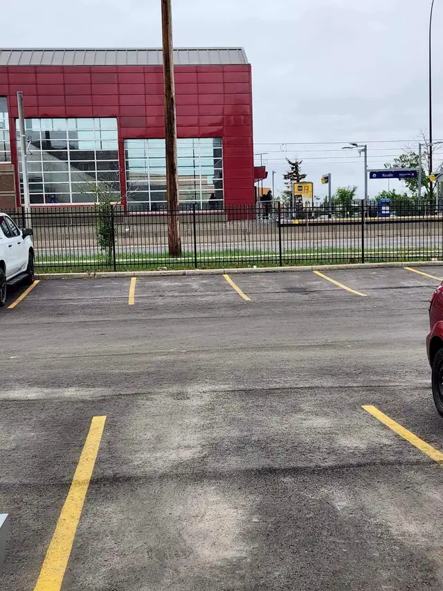 For Rent !! in Other in Calgary - Image 8