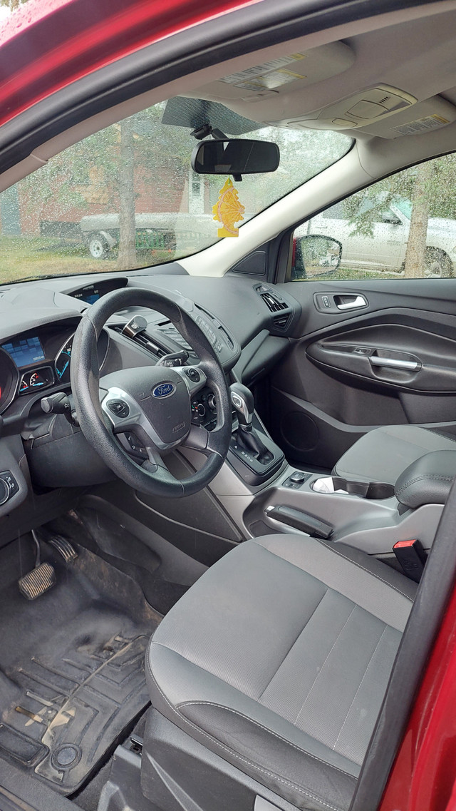Ford Escape 2014 1.6 Eco Boost FWD in Cars & Trucks in Smithers - Image 4