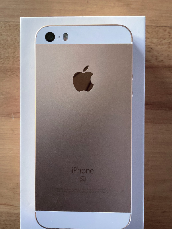 iPhone SE première génération débloqué dans Téléphones cellulaires  à Saint-Hyacinthe - Image 3