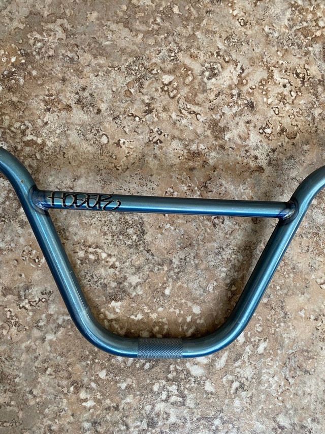 bmx mike hoder bars with grips in Frames & Parts in North Bay - Image 2