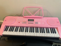 Piano keyboard 61 key in pink