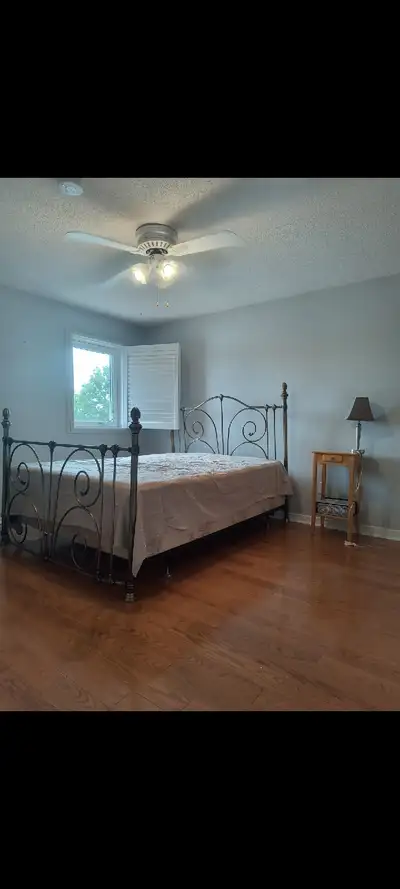 Upper level, 1 Room for Rent in a 4 bedroom quiet, clean family home shared with owners and working...