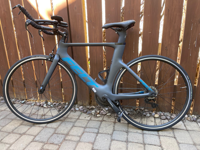 2019 Felt B series Tri bike for sale in Road in Edmonton