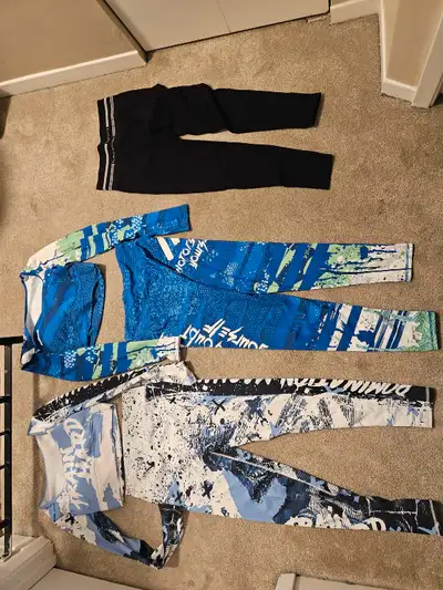 Get ready to elevate your workout wardrobe with this lot of activewear! Included are 2 vibrant match...