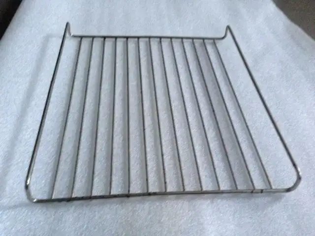 TOASTER OVEN WIRE RACK, Silver in Toasters & Toaster Ovens in Markham / York Region - Image 5