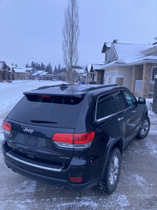 2014 Jeep Grand Cherokee Limited 4X4 | $21,500 in Cars & Trucks in Red Deer - Image 4