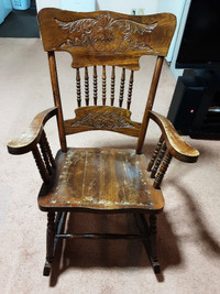 Chaise berçantes antiques