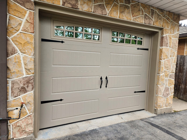 New garage doors  in Garage Doors & Openers in Cambridge - Image 2