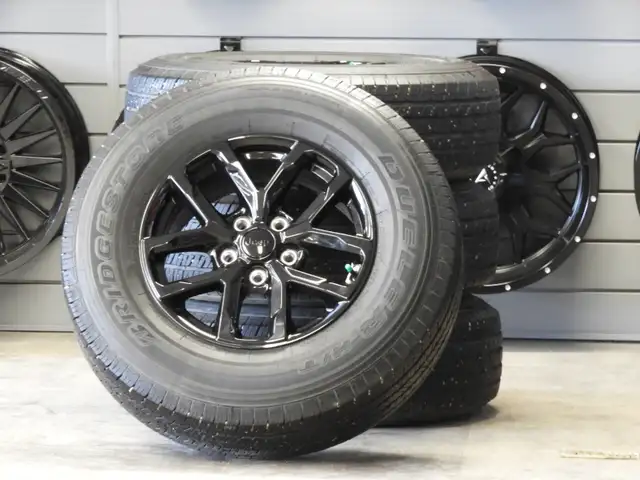MINT - 5x127 JEEP GLADIATOR TAKE OFF 17 INCH WHEEL - 245/75R17 in Tires & Rims in Edmonton - Image 2