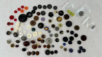 Lot de boutons variés neufs