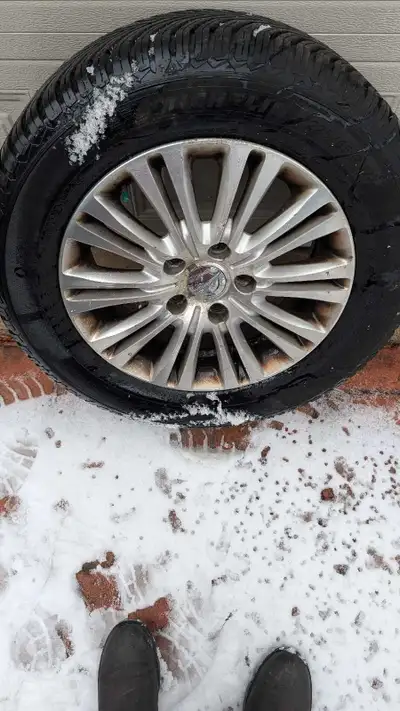 Nearly new Michelin Cross Climate 2 All-weather tires. Great in winter and summer. 225 65 R17 On Chr...