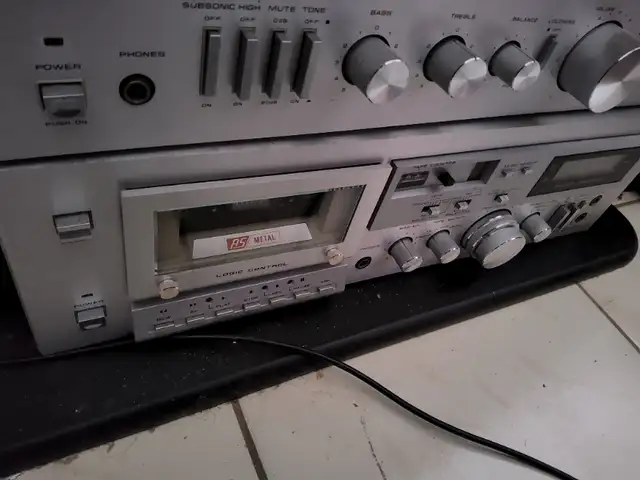 LXI  - stereo antique audio in Stereo Systems & Home Theatre in Hamilton - Image 5