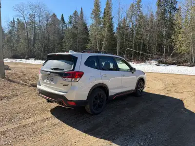 Informations générales Année : 2023 Marque : Subaru Modèle : Forester Sport Kilométrage : 43 976 km...