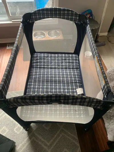 play pen, View more