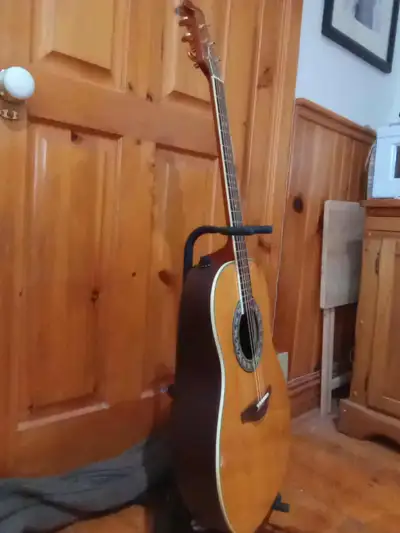 Guitare Ovation #1617  Legend, acoustique-électrique, View more