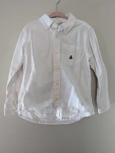 GAP kids dress shirt 5T Used Asking $5. Pick up in Pickering or can meet up in Markham.