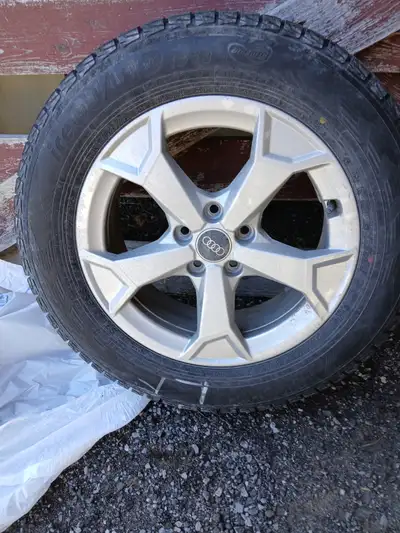 Yokohama ice guard On Audi rims Off a Q3 P215 65r17 3000kms on them