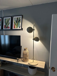 Lampe sur pied neuve led de 100 cm de haut beige IKEA