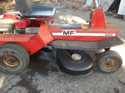 TRACTEUR  GAZON   ==MASSEY-FERGUSON, View more