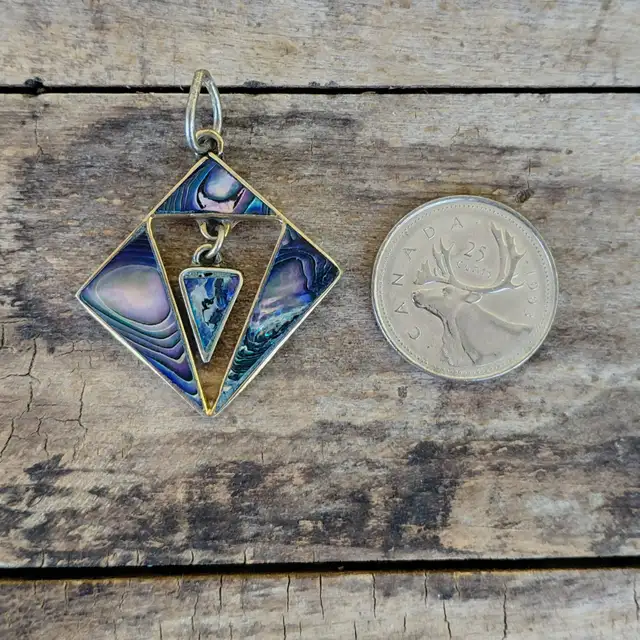 Abalone Pendant in Jewellery & Watches in Markham / York Region - Image 3