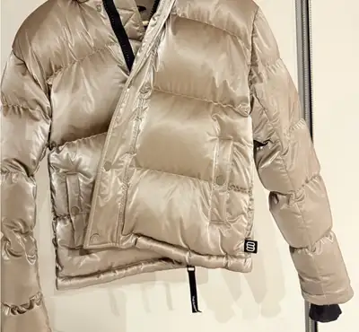 ARITZIA the super puff winter jacket in XXS, View more