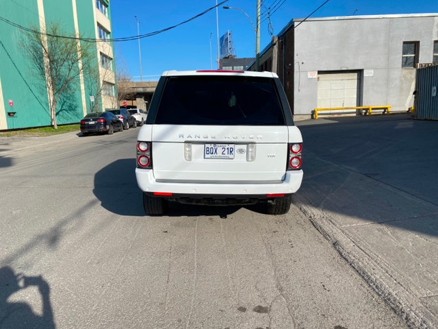 2011 Land Rover Range Rover HSE w/Luxury Pack — photo 4
