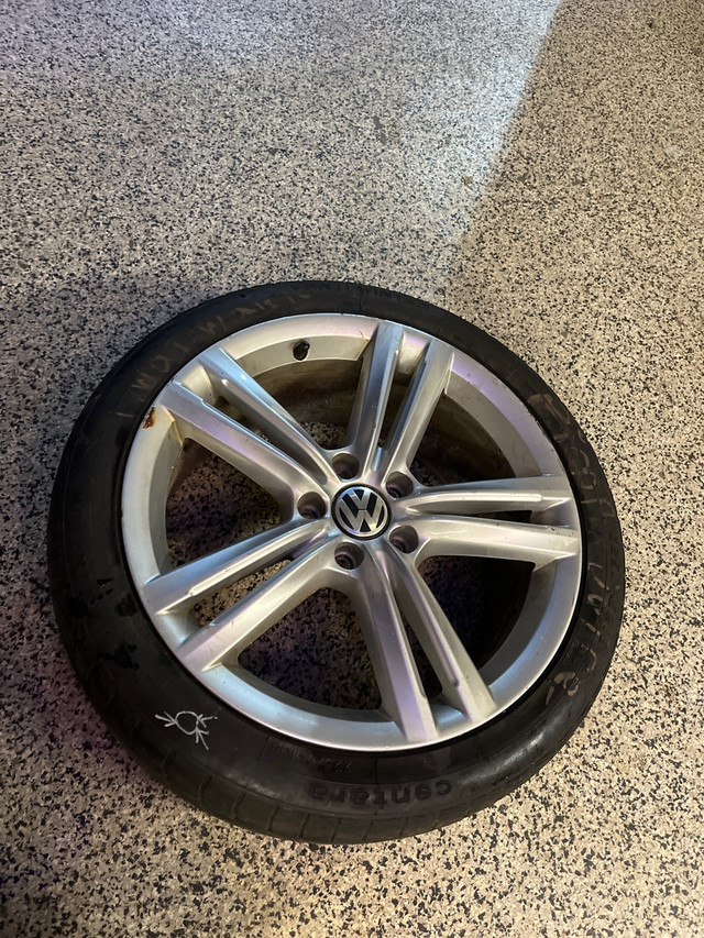 18” Volkswagen rim in Tires & Rims in Bedford