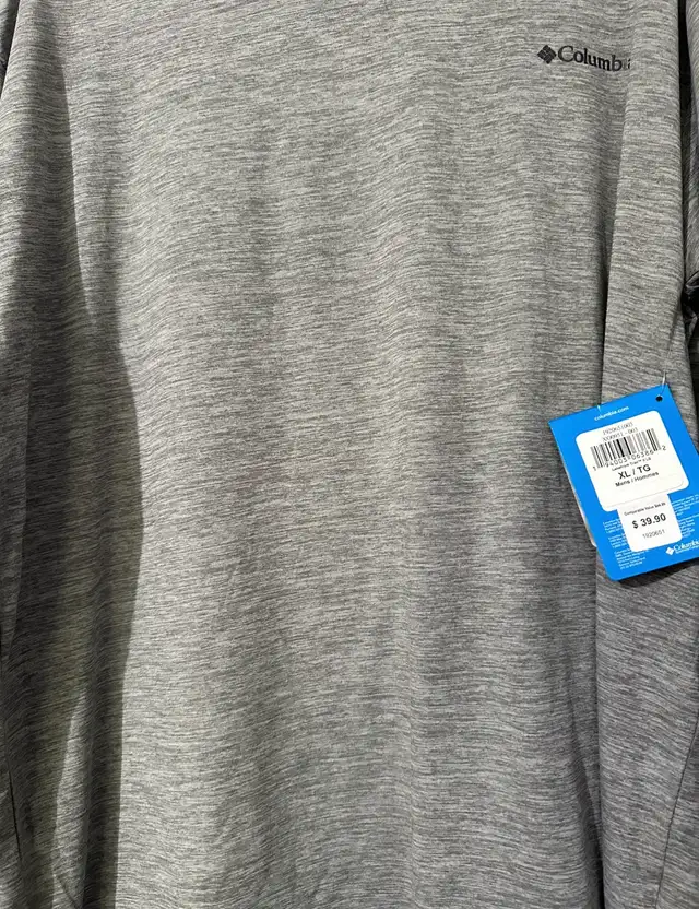 Never worn Men’s XXL shirts  in Men's in Ottawa - Image 4