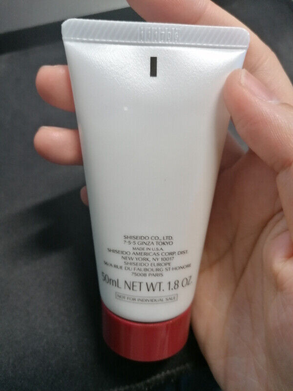 Shiseido Cleansing Foam travel size in Health & Special Needs in Fredericton - Image 2