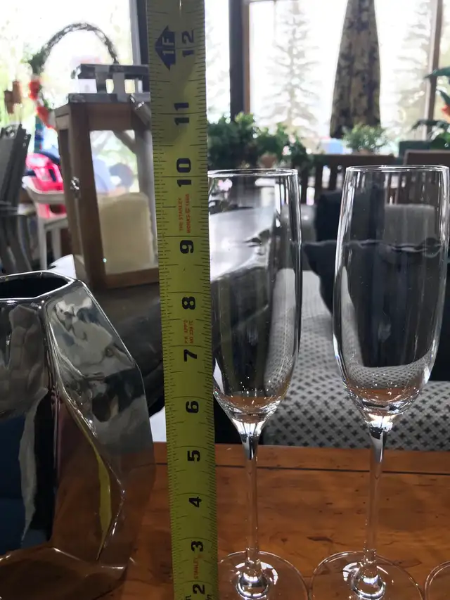Set of 4 Lenox Tuscany Classics Champagne Flutes - 2 Available in Kitchen & Dining Wares in Calgary - Image 5