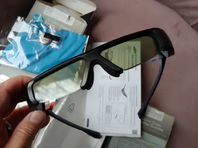 100% New, 100% Works, $85 each set, (If you want to buy 2 sets, it is $156) Samsung 3D glasses, 1 se...