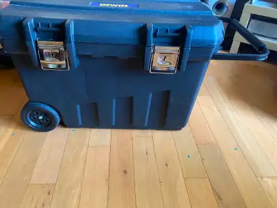 110L Mobile Tool Chest, View more