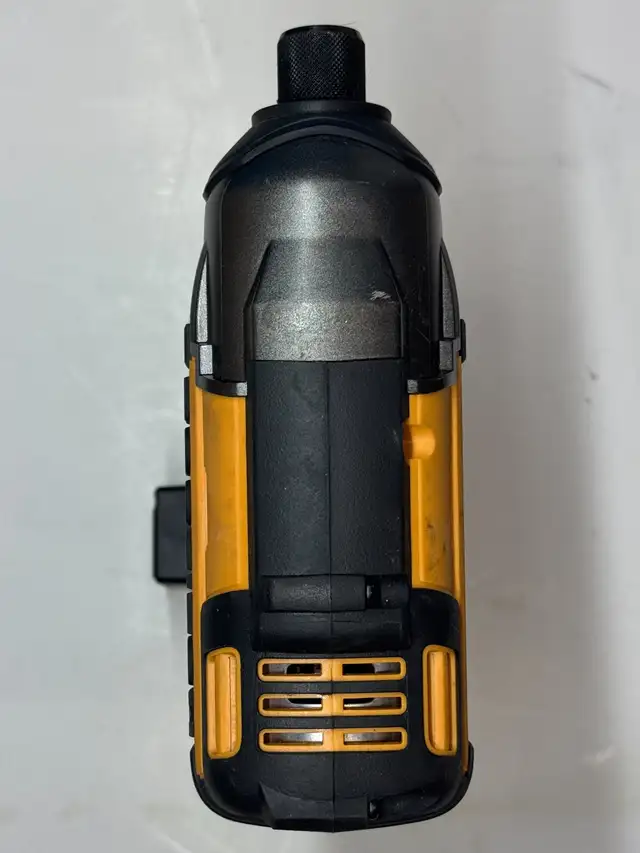 Bostitch 18v Lithium 1/4" Hex Chuck Impact Driver KIT in Power Tools in Windsor Region - Image 3