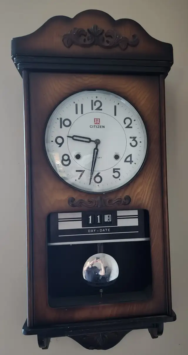 CITIZEN pendulum mechanical wall clock with a calendarXX centur in Home Décor & Accents in Barrie - Image 4