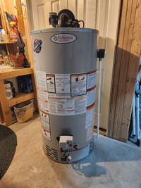 50 Gallon - 40,000 BTU Energy Saver Water Heater. (Natural gas)