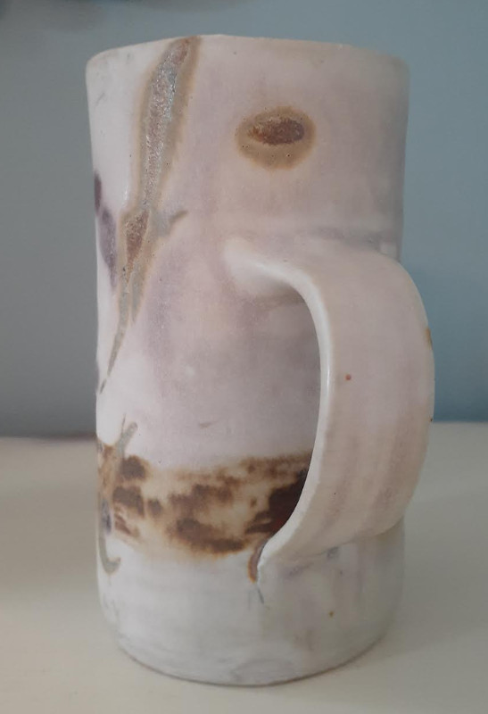 Vintage Art Pottery 4" Creamer Sauce Server small Pitcher Jug in Arts & Collectibles in Markham / York Region - Image 3