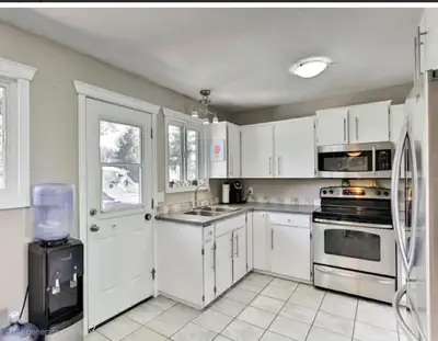 Upper 3 bedroom 1.5 bathroom house for rent. Looking for long term renters with a year lease. Great...