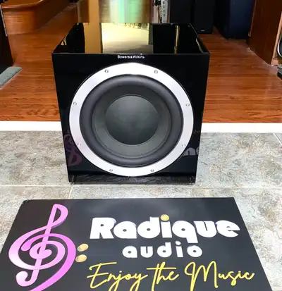 Gorgeous High-End B&W ASW 10CM Subwoofer in Gloss Black, View more