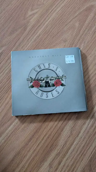 Guns N Roses Greatest Hits cd, View more