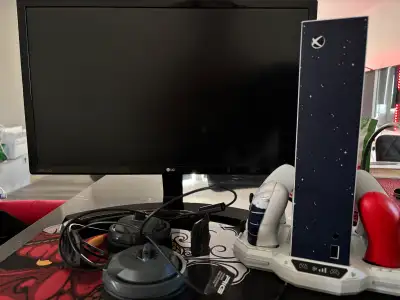 Xbox series s + monitor , View more