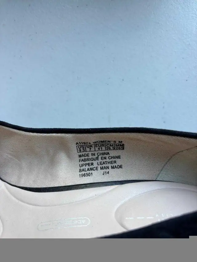 Rockport Heels Size 10 in Women's - Shoes in City of Toronto - Image 4