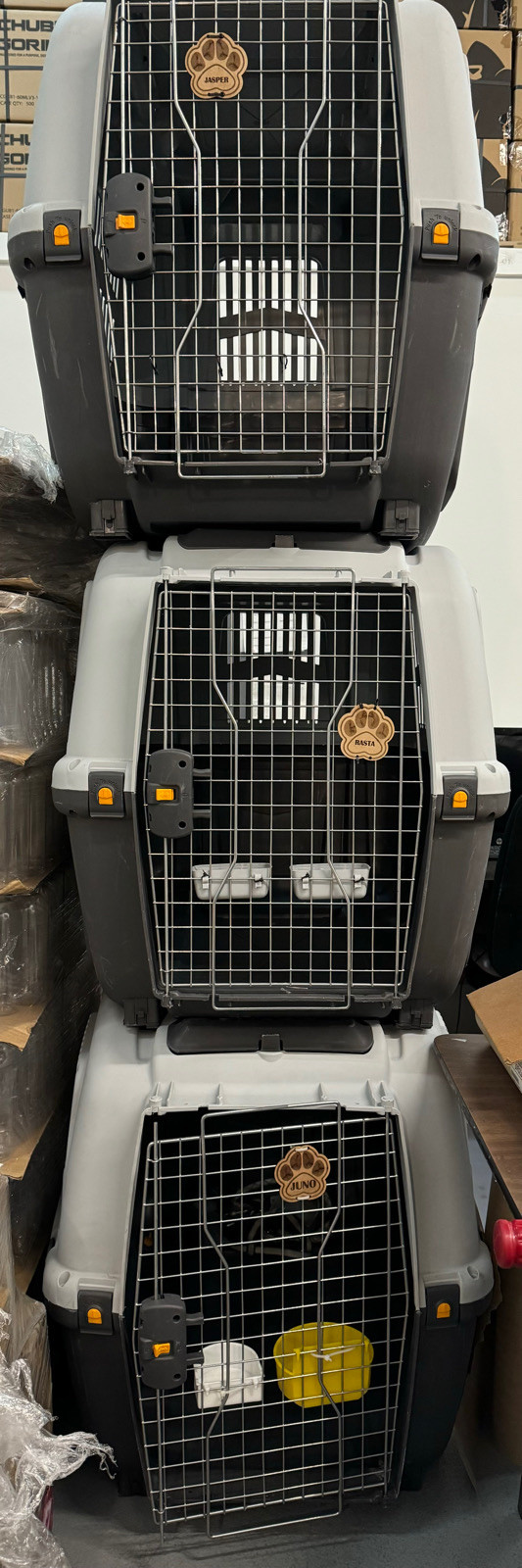 Dog’s  Travelling Crates - Used dans Accessoires  à Ville de Montréal
